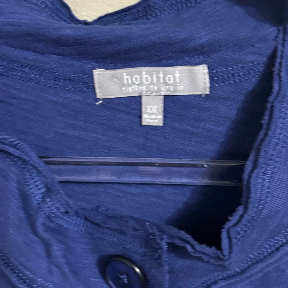 New Habitat Sz XXL blue button front top - Picture 3 of 7